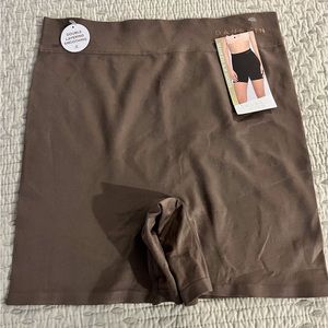 Danskin Intimates Seamless Slip Shorts